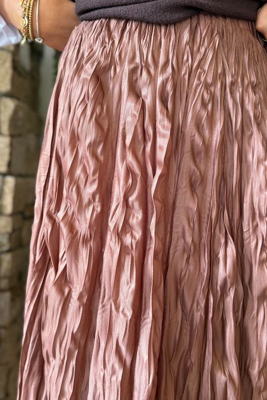 Twisted Sister Crinkle Midi Skirt Hot Chocolate